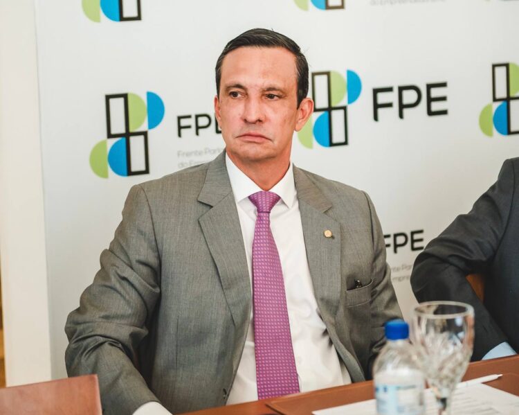 FPE discute impacto do custo da Praticagem e Sidney Leite questiona os altos valores para a Amazônia