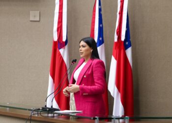 Outubro Rosa: Deputada Mayra Dias propõe Programa de Acompanhamento para Mulheres Mastectomizadas