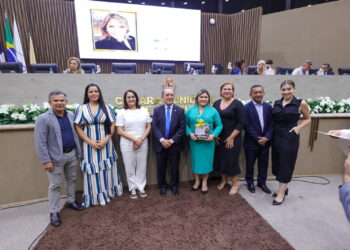 Equipe do cerimonial da Prefeitura de Manaus é homenageada na CMM