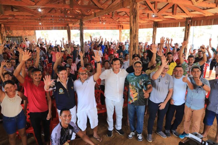 Deputado Federal Sidney Leite visita municípios do interior do Amazonas e discute desafios da seca e pesca