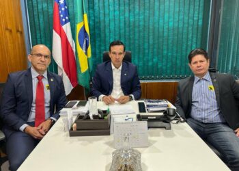 Deputado Sidney Leite reúne com PRF para debater futuro da BR-319
