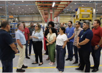 Servidores das unidades regionais da Suframa visitam fábrica da BIC Amazônia