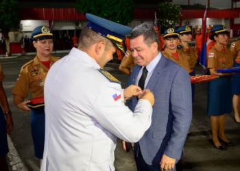 Corpo de Bombeiros celebra 25 anos de independência e entrega mais alta comenda da corporação