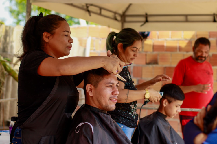 Governo do Amazonas fortalece laços culturais em ação social de inclusão e cidadania com a população indígena