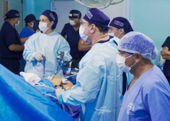 Bi Garcia destaca pioneirismo de Parintins na jornada de cirurgia bariátrica