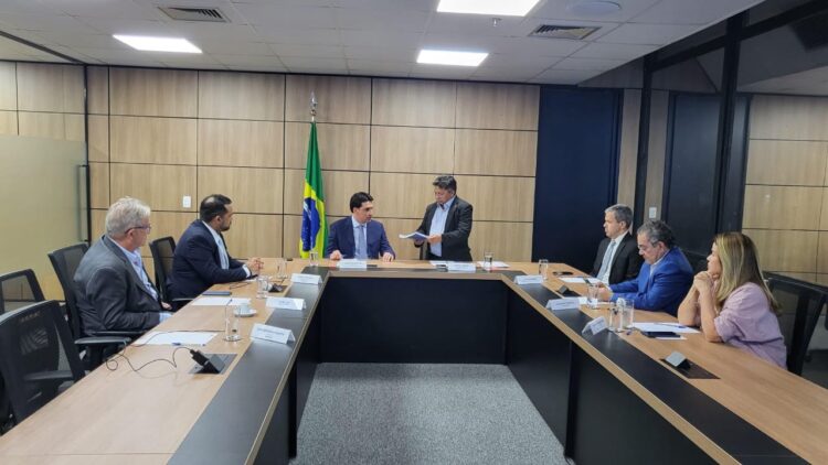 Deputada Mayra Dias presta contas e apresenta ações para Nova Olinda do Norte no aniversário de 68 anos do município