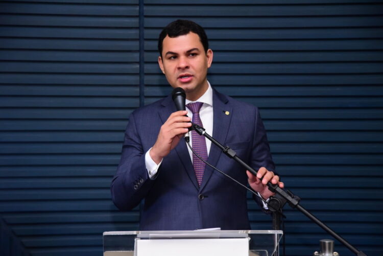 Saullo Vianna promove debate sobre setor da Navegação na Câmara dos Deputados