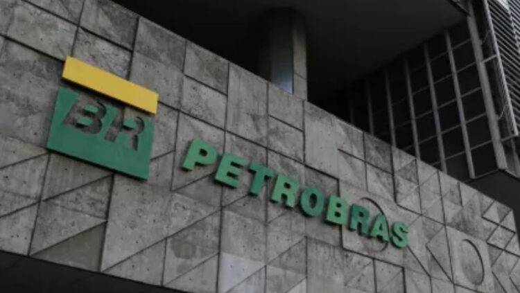 Petrobras abre inscrições para concurso com salário de até R$ 5,8 mil
