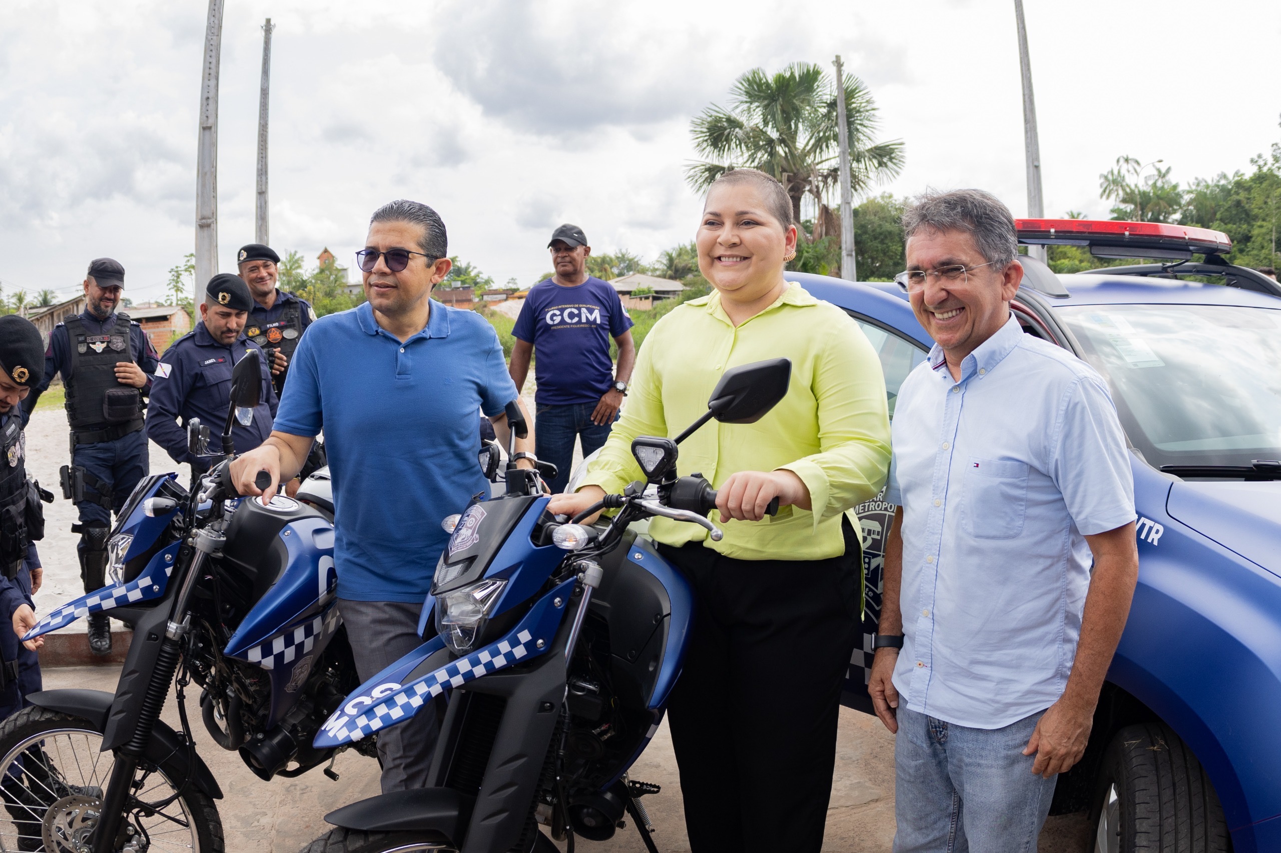 Após pedido da avó, Guarda Civil Municipal faz festa para adolescente  traumatizada com autoridades – Namidia News