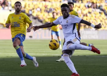 Com gol de Vini Jr, Real Madrid vira sobre Las Palmas e reassume a liderança de La Liga