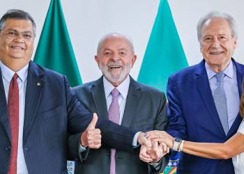 Lula anuncia Ricardo Lewandowski como novo ministro da Justiça