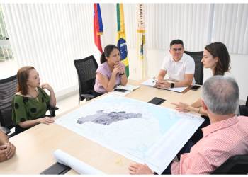 Prefeito recebe comitiva do Programa das Nações Unidas para o Meio Ambiente da ONU