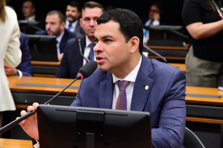 Emenda de Saullo Vianna já aprovada pelo Congresso garante prioridade no Minha Casa, Minha Vida a populações vulneráveis