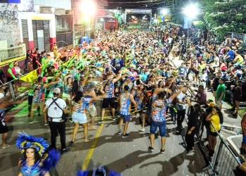 Blocos homenageiam personalidades, povos indígenas, educação, cultura e economia de Presidente Figueiredo