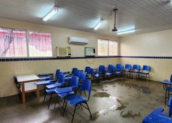 Wilson Lima entrega rua Desembargador Anísio Jobim, via de acesso ao futuro Parque Encontro das Águas