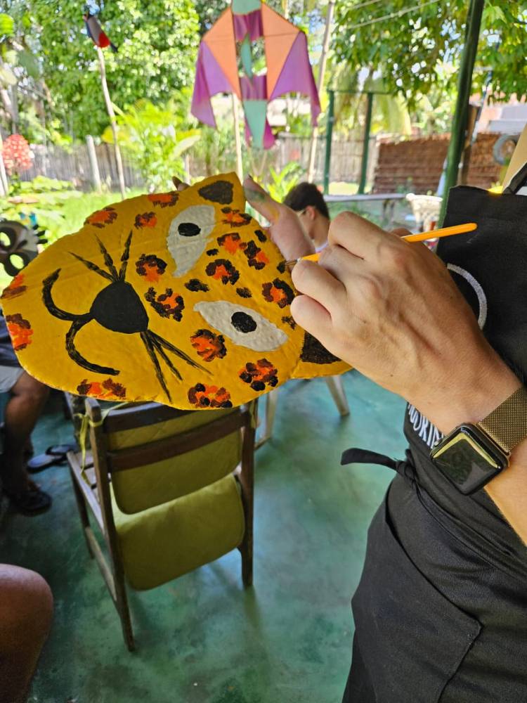 Oficina criativa desenvolve o bloco “Esturro na Onça”, de desenvolvimento coletivo, na Comunidade do Livramento