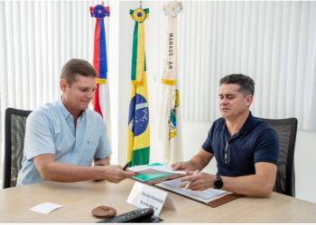 Prefeito David Almeida decreta medidas para economizar R$ 120 milhões em despesas