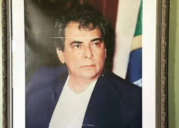 Um ano sem Amazonino Mendes: Missa em homenagem ao ex-governador acontece hoje