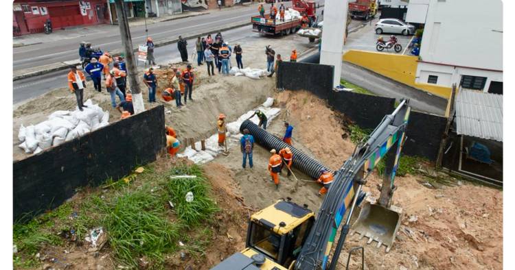 Prefeitura executa 60% da obra em cratera e anuncia recapeamento na avenida Constantino Nery