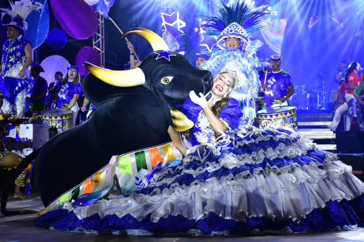 Caprichoso encerra Carnaboi com espetáculo que convida para o Festival de Parintins