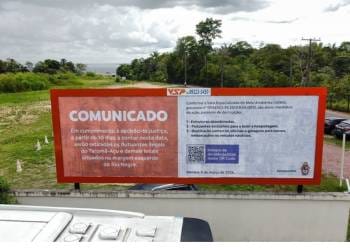 Prefeitura instala outdoors para cumprimento de decisão judicial de retirada de flutuantes do Tarumã