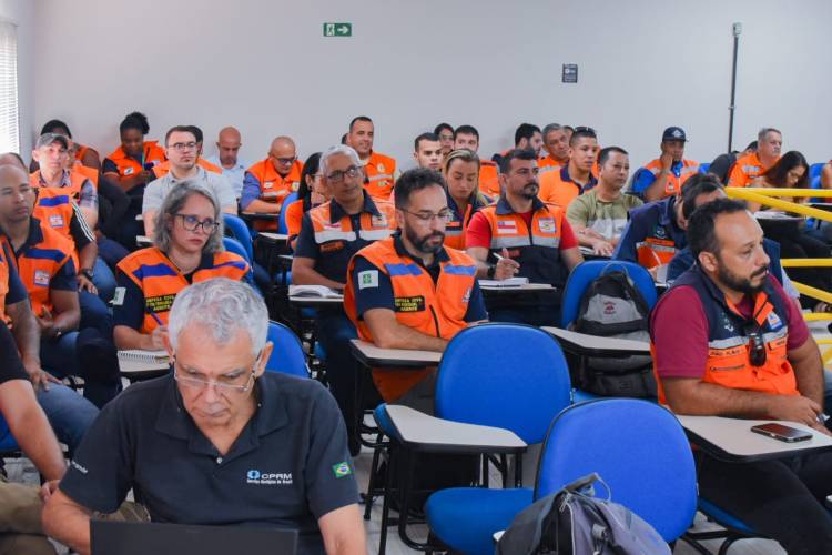 Áreas de Risco Geológico: Defesa Civil do Amazonas tem agentes em treinamento no Rio de Janeiro