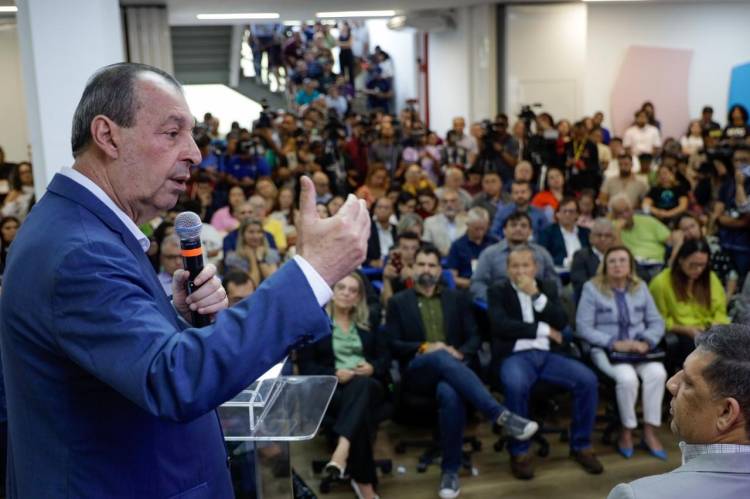 Senador Omar destaca investimentos em ciência e tecnologia para impulsionar desenvolvimento sustentável da Amazônia