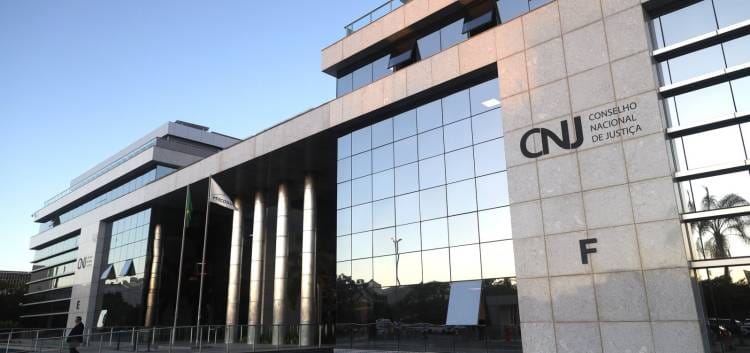 CNJ derruba afastamento de Gabriela Hardt e Danilo Pereira e mantém afastados dois desembargadores do TRF-4