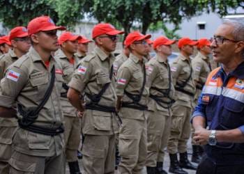 Defesa Civil do Amazonas recebe visita dos alunos soldados do Corpo de Bombeiros Militar do Amazonas durante curso de formação