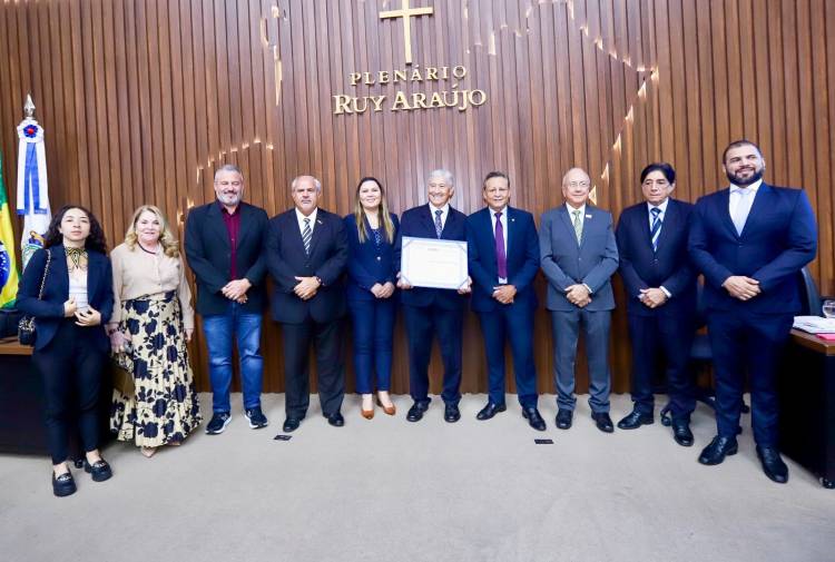 Com 55 anos de atuação no comércio local, o CEO da Top Internacional Jorge Mojica recebeu Título de Cidadão do Amazonas