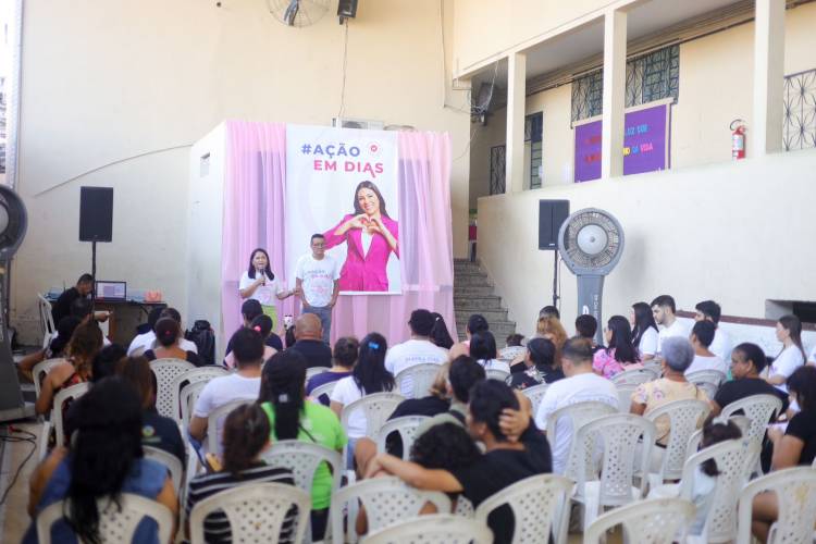Ação em Dias: Projeto da deputada Mayra Dias leva mutirão de atendimentos ao Bairro Praça 14, em Manaus