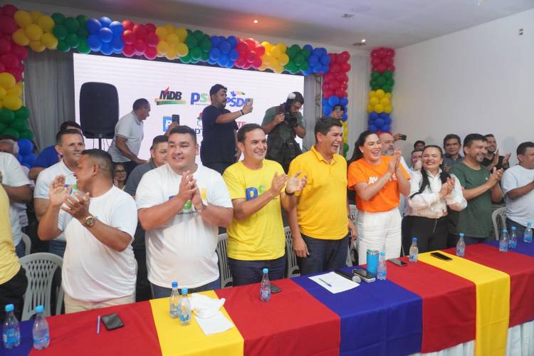 União histórica: Mateus Assayag agrega nove partidos em ato de filiação à sua pré-candidatura em Parintins