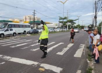 Prefeitura realiza mix de operações para ordenar trânsito em Manaus