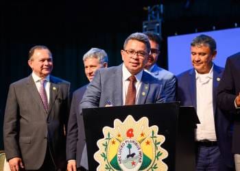 Governo do Amazonas pactua compromissos ambientais e de economia verde na Carta de Rio Branco, no Acre