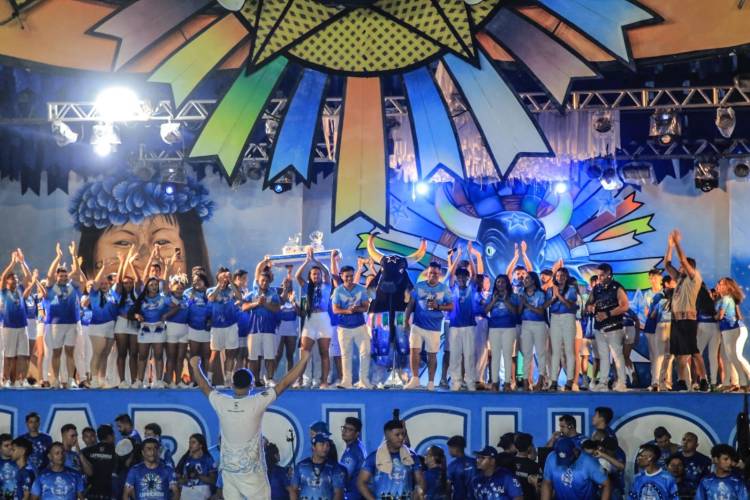 Ensaio Show celebra 25 anos da Troup Caprichoso