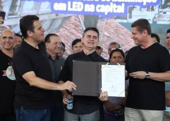 Prefeito assina ordem de serviço para reforma completa no CSU do Parque 10