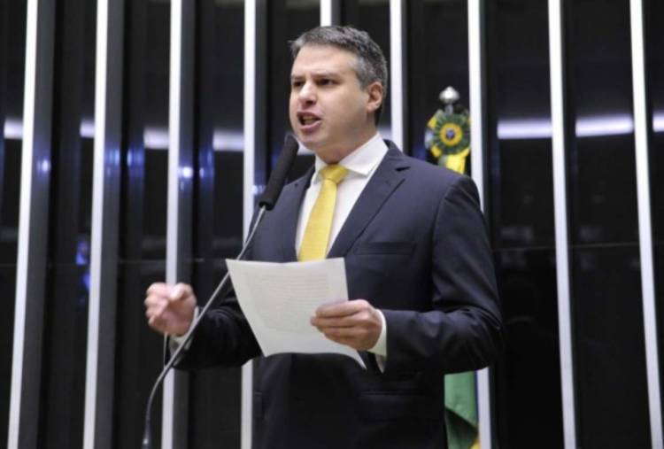 Morre o ex-deputado federal Arthur Bisneto, aos 44 anos, em Manaus