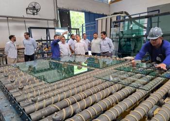 Suframa conhece operações e investimentos da Vidrorios