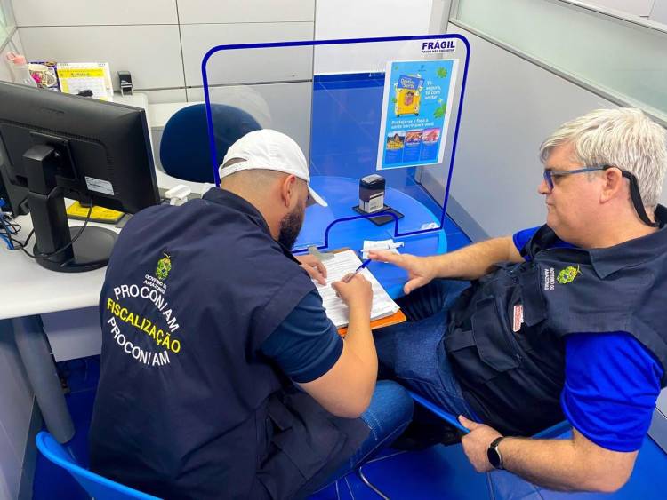 Procon-AM autua três agências bancárias por descumprimento da Lei das Filas