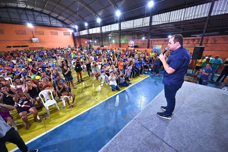 Roberto Cidade reúne centenas de pessoas em Petrópolis em apoio à sua pré-candidatura à Prefeitura de Manaus