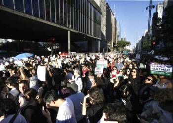 Fim de semana fica marcado por protestos contra o PL do aborto
