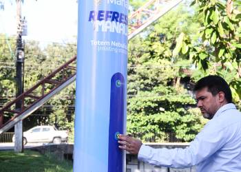 Prefeitura de Manaus instala totens nebulizadores de água para aliviar o calor em pontos de prática desportiva