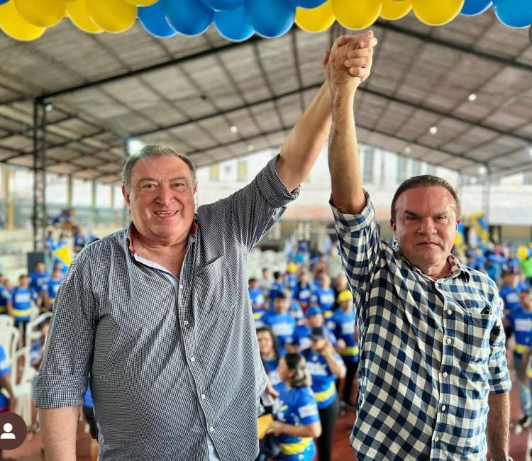 “Enquanto eles me atacam nas redes sociais eu trabalho”, diz prefeito de Santa Isabel do Rio Negro ante a ataques da oposição