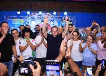 Na Cachoeirinha, o pré-candidato à Prefeitura de Manaus, Roberto Cidade apresenta proposta para melhorar a saúde básica municipal