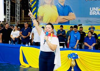 Marina Pandolfo é formalizada pelo Partido União Brasil como candidata a prefeita de Nhamundá