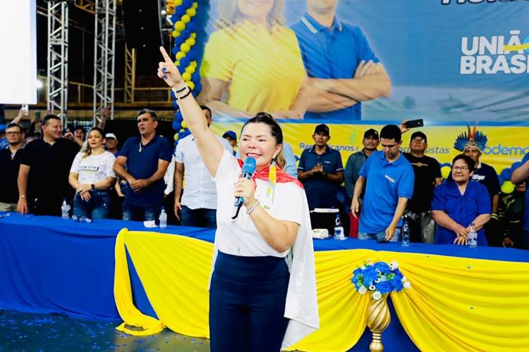 Marina Pandolfo é formalizada pelo Partido União Brasil como candidata a prefeita de Nhamundá