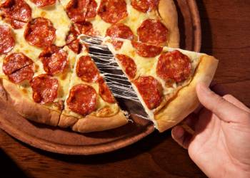 Direito do Consumidor: Procon-AM alerta para regras de cobrança da pizza de dois sabores