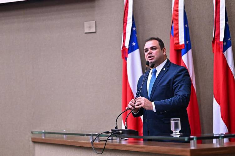 Lei de Roberto Cidade estabelece gratuidade no reconhecimento voluntário de paternidade