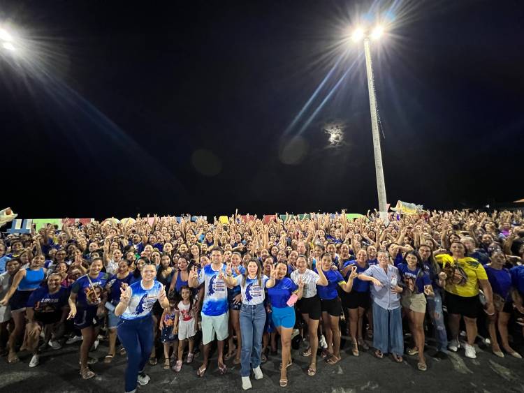 Em mais uma noite histórica, Marina Pandolfo reúne centenas de mulheres em encontro de apoio a sua pré-candidatura