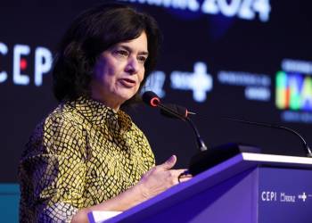 Ministra da Saúde afirma que Brasil tem capacidade de enfrentar nova pandemia